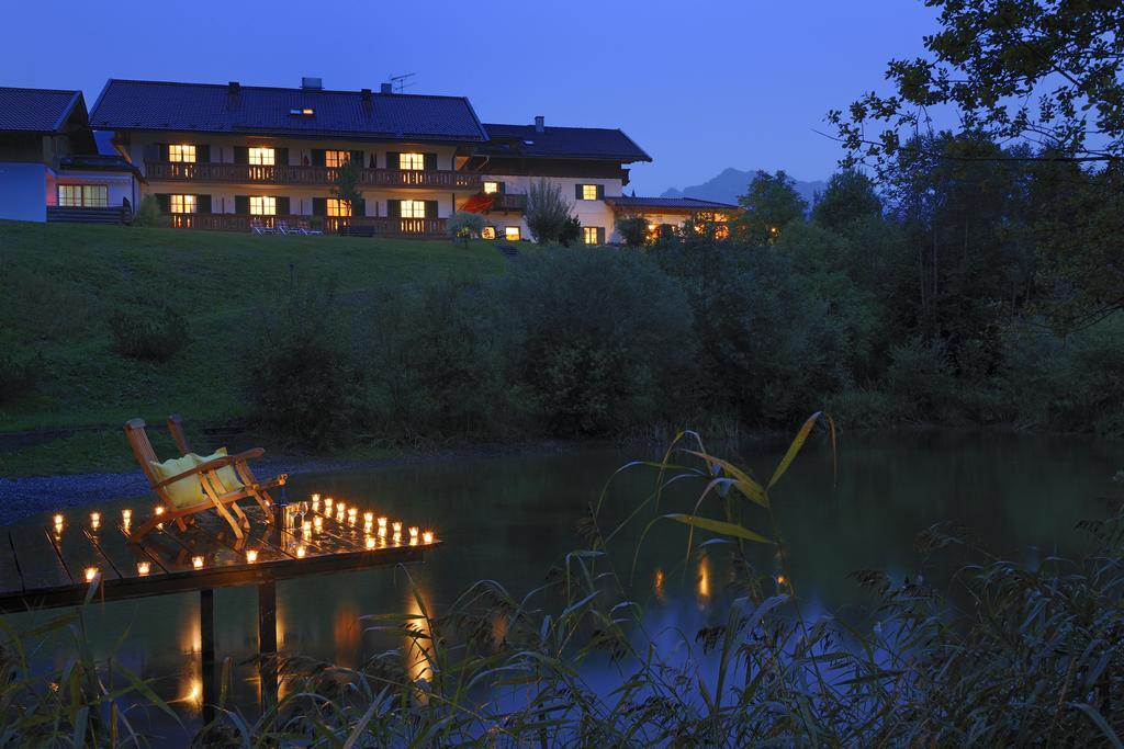 Landhotel Zum Bad Krun Exterior photo