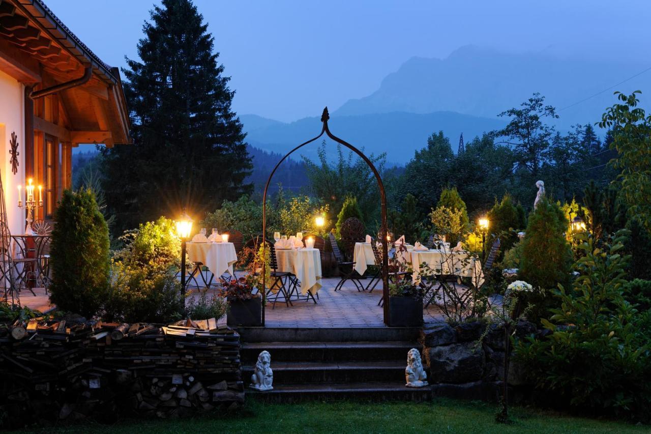 Landhotel Zum Bad Krun Exterior photo
